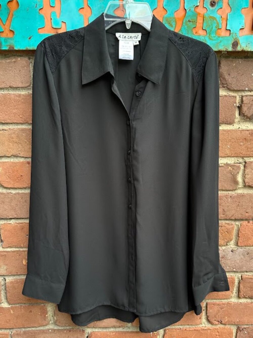 NWOT A' La Carte Black Long Sleeved Blouse with Lace Size M